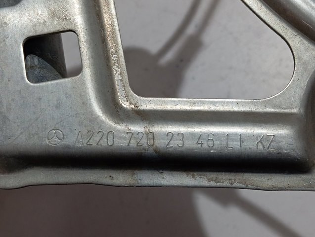 Склопідйомник з електродвигуном Mercedes A2207202346 ціна, від 25.34 USD