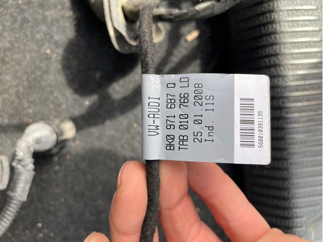 8K0971687Q VAG 