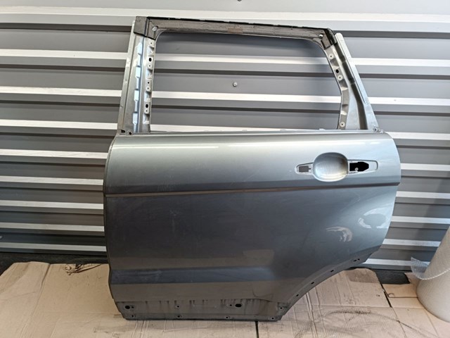 LR028557 Land Rover Двері пасажирськи задні ліві