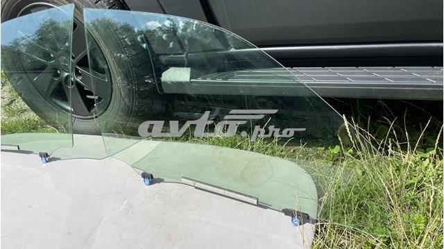 Скло пасажирських дверей Toyota 6810160610