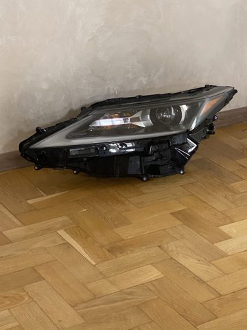 Фара Toyota 811500E580