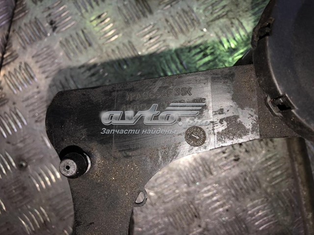 4R8Q6A785AE Land Rover 
