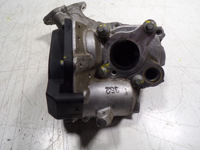  Mercedes A2C83261000