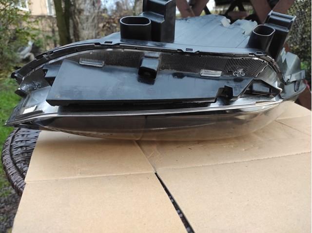 Фара права 92102C2500 Hyundai/Kia