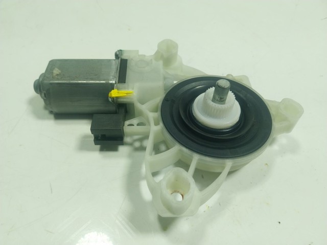 A0009062910 Mercedes Мотор склопідйомника водійських дверей