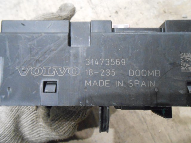 Коробка запобіжників Volvo 31409044 ціна, від 101.35 USD