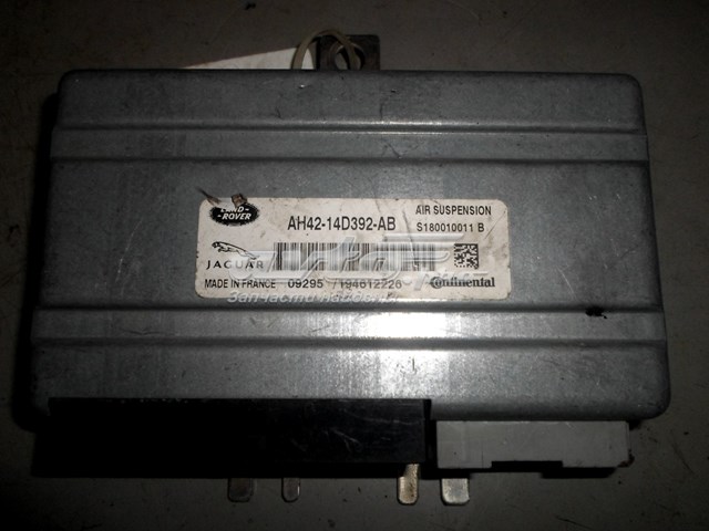 Блок керування пневмопідвіскою Land Rover AH4214D392AB