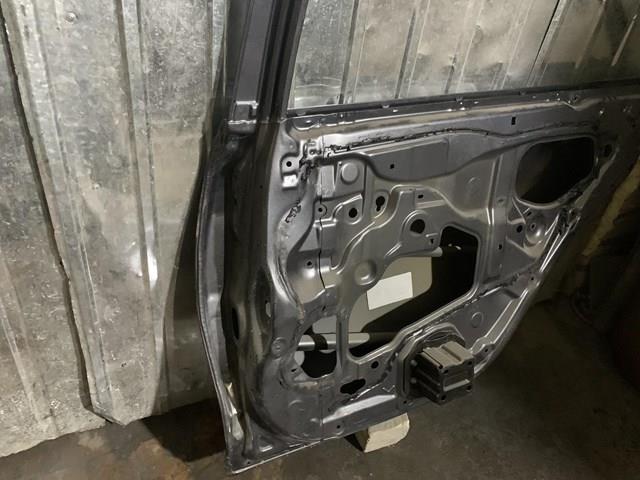 6700306150 Toyota Двері пасажирські задні праві