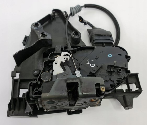 Купити 30699787 Volvo 