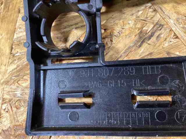  Porsche 9J1807289 ціна, від 14.12 USD