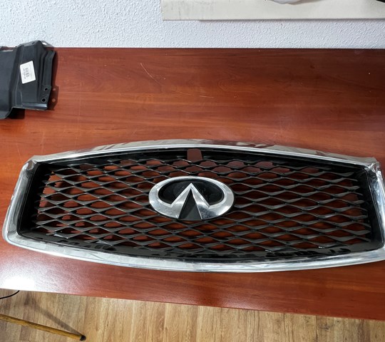 Облицювання радіатора Nissan/Infiniti 623106HH0A ціна, від 189.23 USD