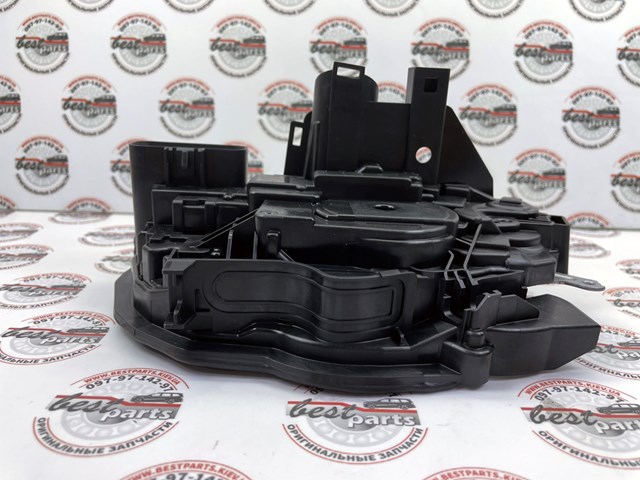  Land Rover LR153681