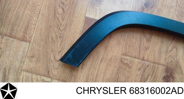 Розширювач заднього крила, правий 68316002AD Chrysler