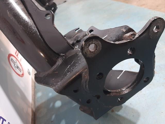 Купити D10H28B0XL Mazda 