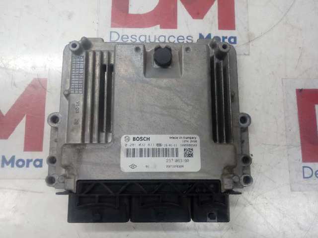 Електронний блок керування двигуном 0281032811 Renault (RVI)