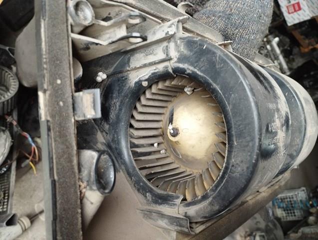Електромотор пічки на Opel Omega A 16, 17, 19