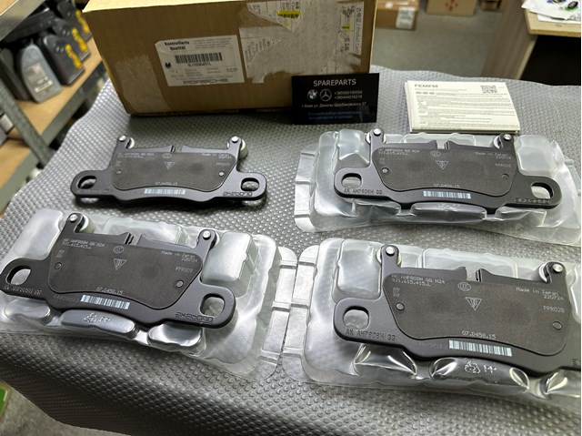 Купити 9J1698451L Porsche Задні колодки