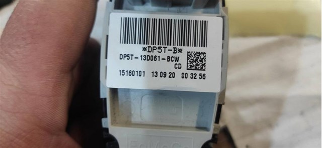  Ford DP5T13D061BCW ціна, від 13.83 USD