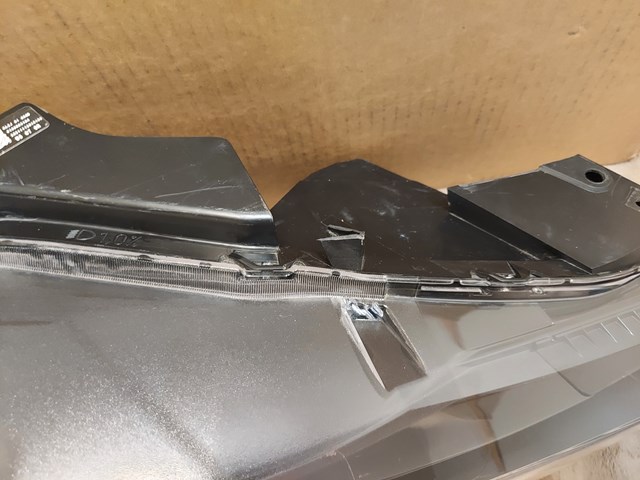 Фара передня права Mazda K12451030