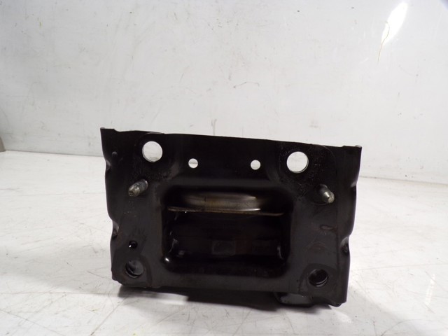 Купити 9810216980 Peugeot/Citroen Кронштейн подушки (опори) двигуна, лівої
