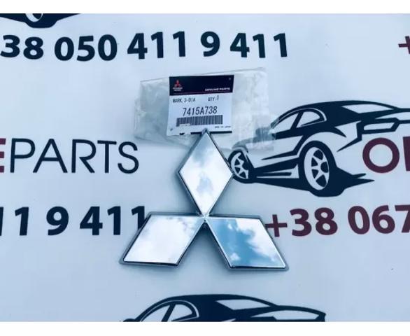 Емблема решітки радіатора 7415A738 Mitsubishi