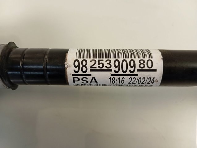 Піввісь права 302358 Trakmotive/Surtrack