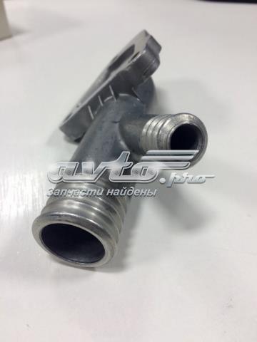 Фланець системи охолодження (трійник) 11531715138 BMW