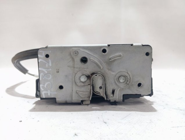 Замок дверки правої передньої 1395264080 Peugeot/Citroen