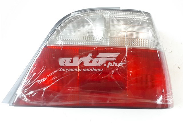 Задня права фара ZDW1902R Signeda