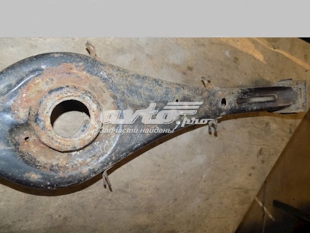 Сайлентблок заднього нижнього важеля 552004H000 Hyundai/Kia