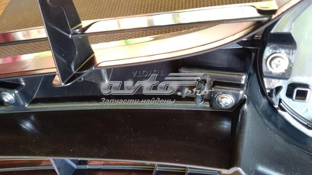 Купити 5310106421 Toyota Захисна решітка радіатора