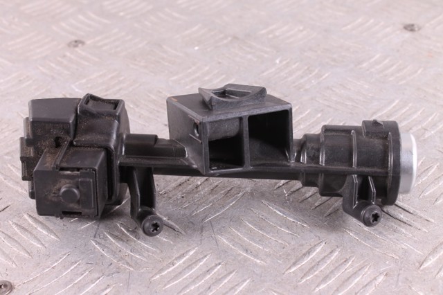 DG9C3F642AD Ford 