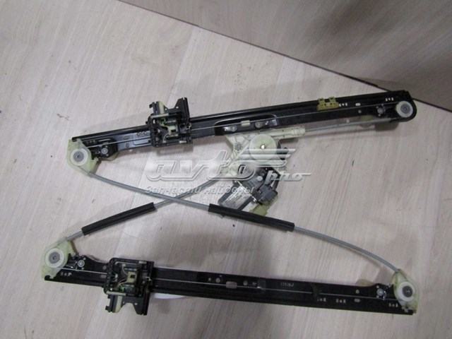Механізм склопідіймача двері задньої, правої LR057340 Land Rover