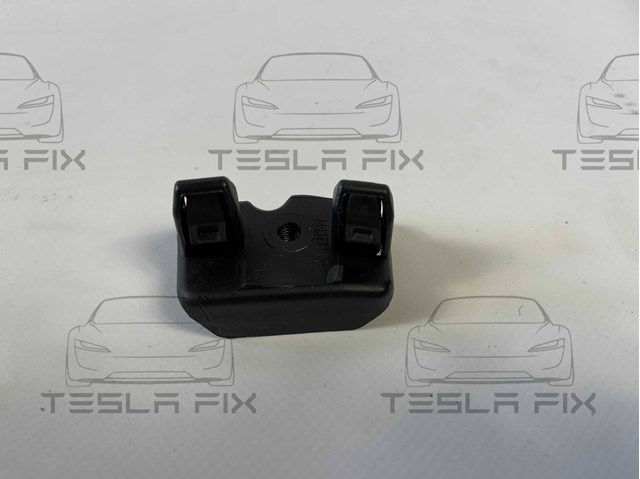 149377200B Tesla Лівий кронштейн переднього бампера