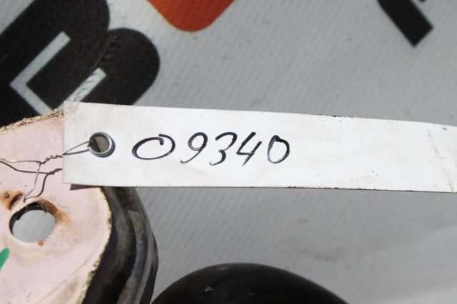  Mercedes A2044703801
