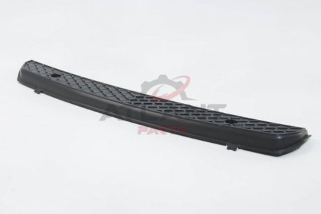 Накладка бампера переднього Autotechteile 1008895 ціна, від 15.24 USD