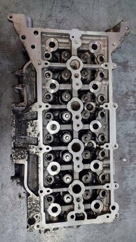  GK2Q6E262 Ford