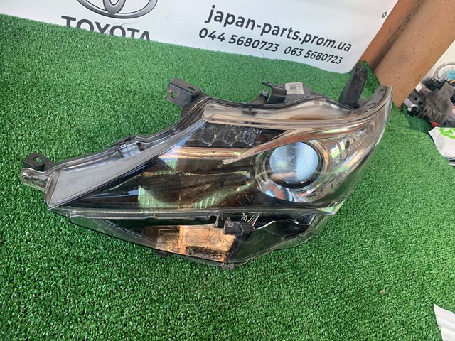 Фара Toyota 8115002E21