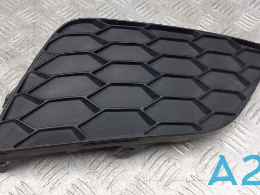 622564AF0B Nissan/Infiniti Заглушка протитуманки передньої правої
