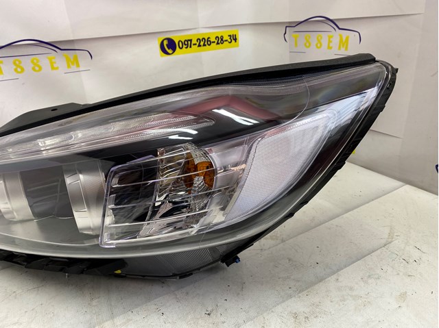 Фара ліва 92101C5020 Hyundai/Kia