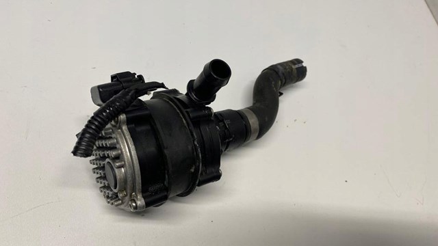 Купити 32222737 Volvo Помпа водяна, додатковий електричний