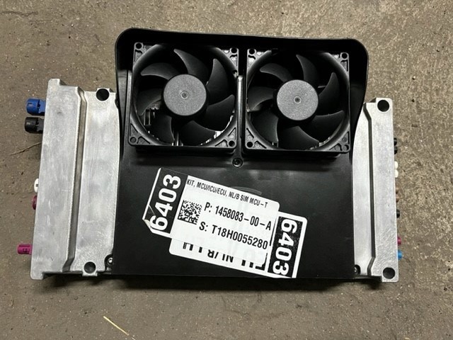 112580000F Tesla 
