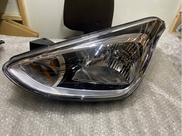 92101B9300 Hyundai/Kia Фара дальнього світла в зборі
