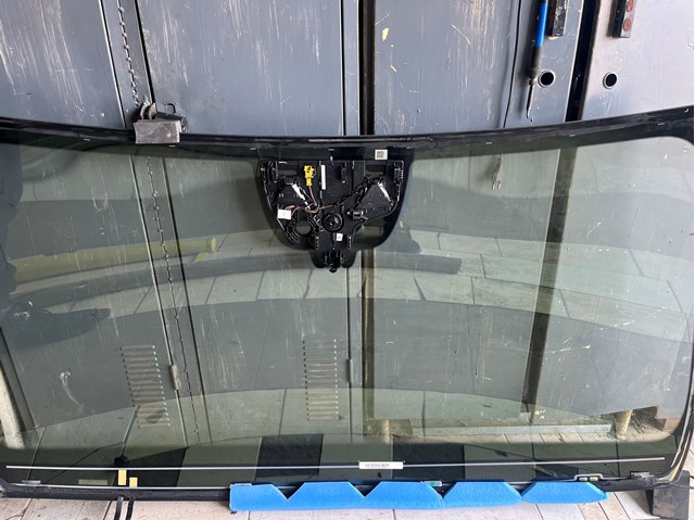 Лобове скло A1676705701 Mercedes