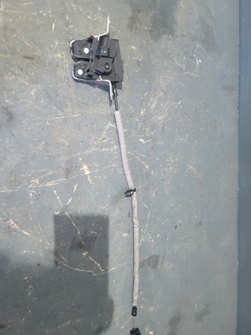 Замок дверей багажника Mercedes A2127400335 ціна, від 57.01 USD