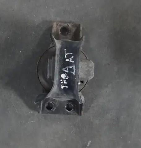 Подушка (опора) двигуна, права 11210EL01B Nissan/Infiniti