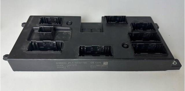 LR122404 Land Rover 
