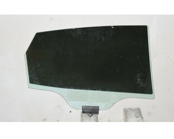 GS4044D303 XYG Скло задніх дверей, лівих