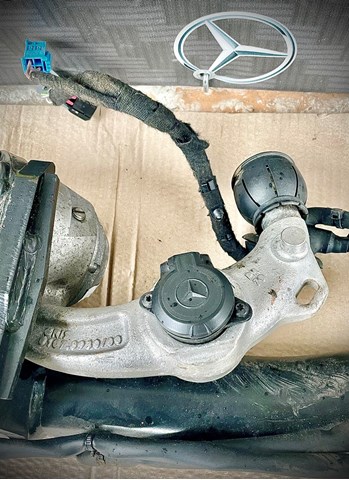  Mercedes A2533102800 ціна, від 877.82 USD