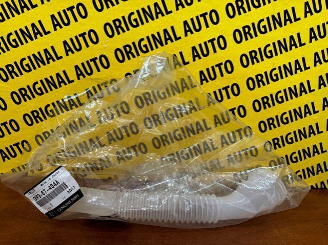 Горловина бачка омивача Mazda GHP967484A ціна, від 6.05 USD